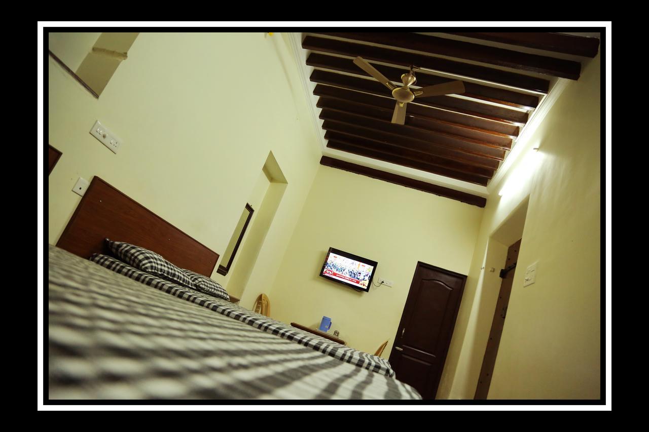 Pattiah Naidu Palace Palni
