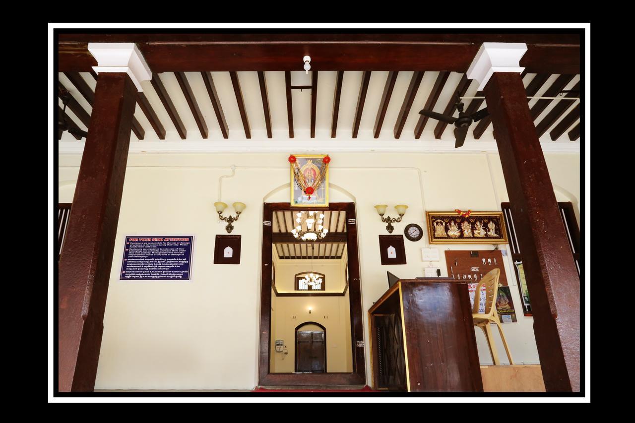 Pattiah Naidu Palace Hotel *