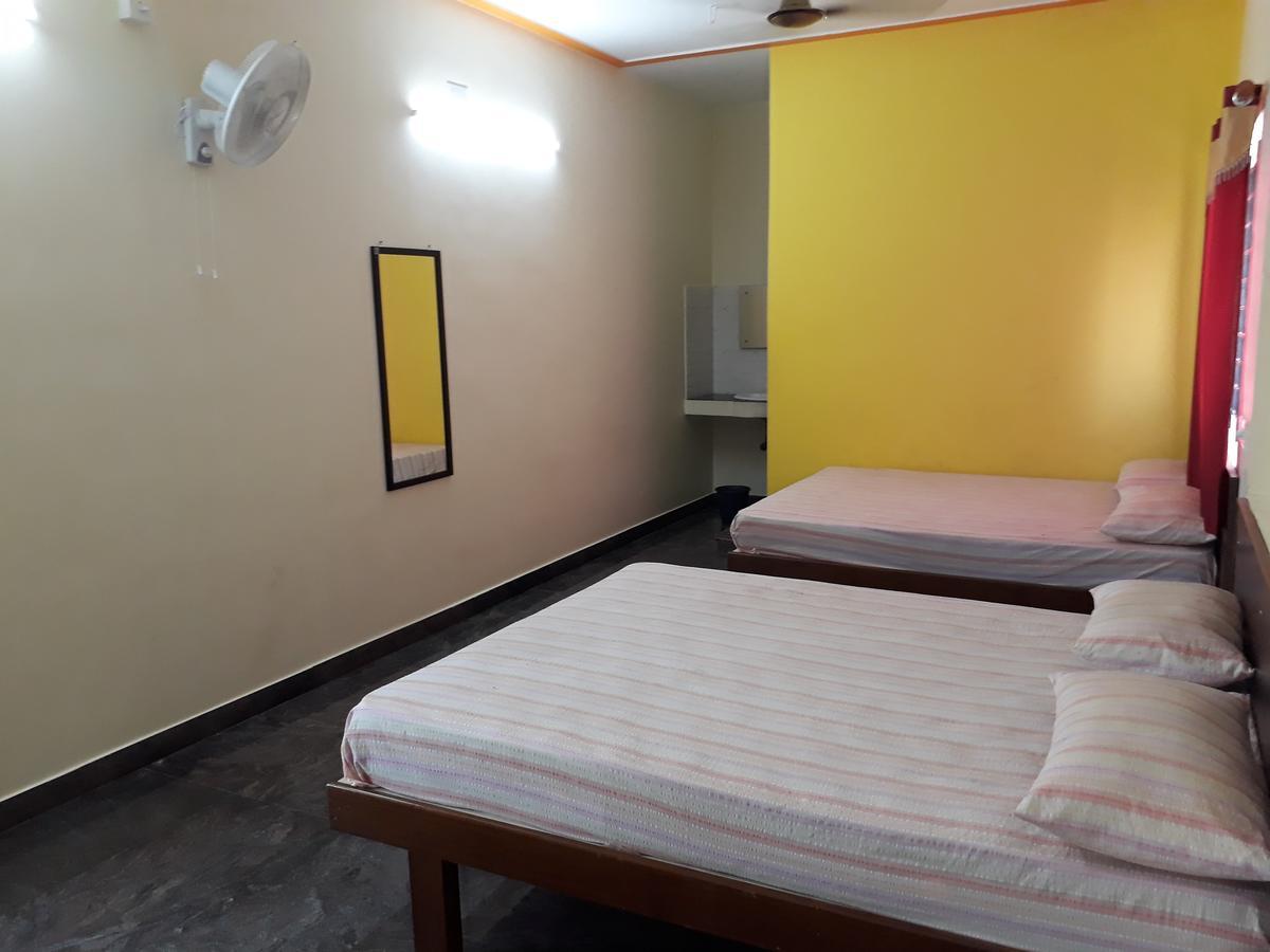 Pattiah Naidu Palace Palni
