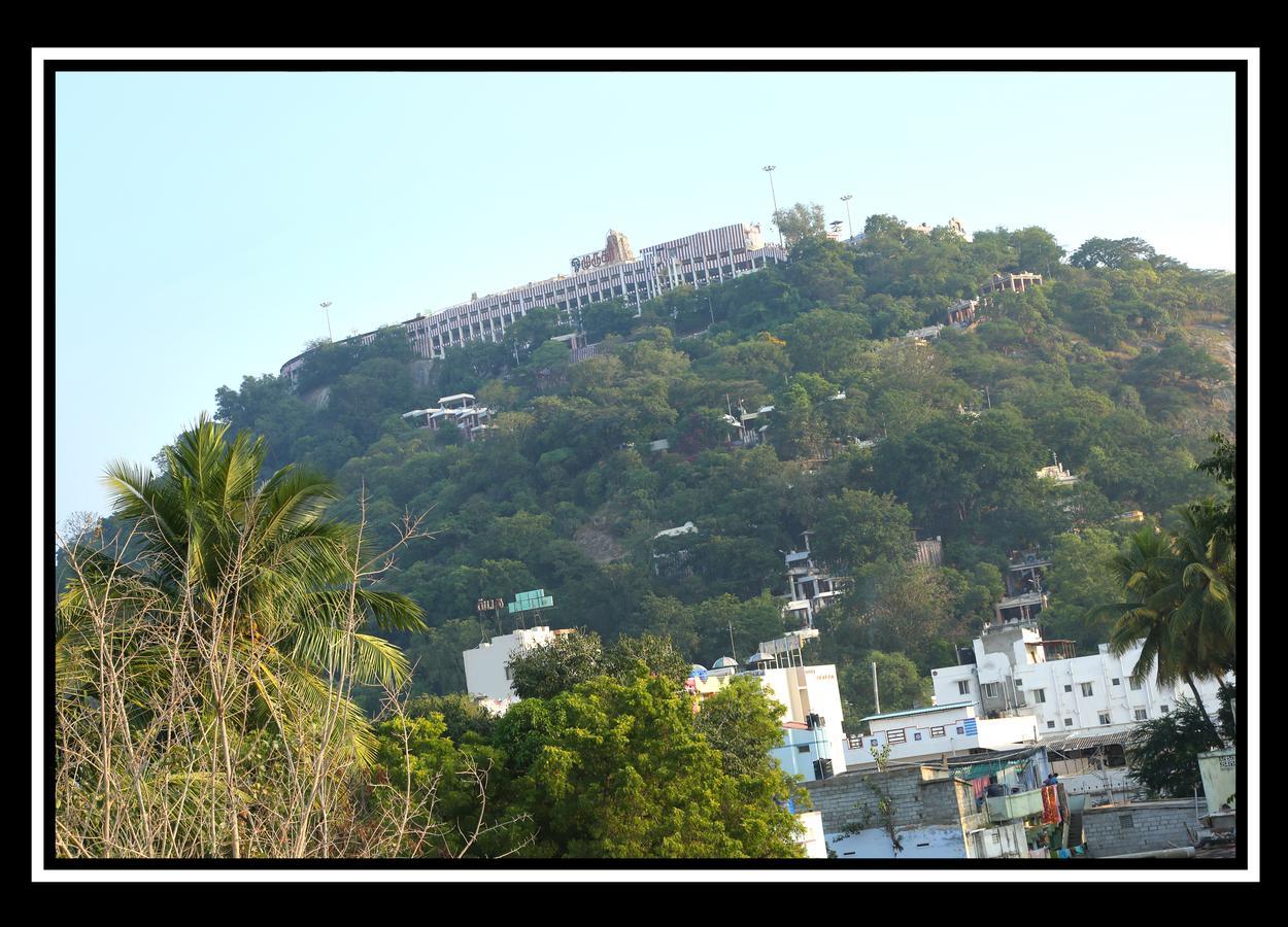 Pattiah Naidu Palace Hotel